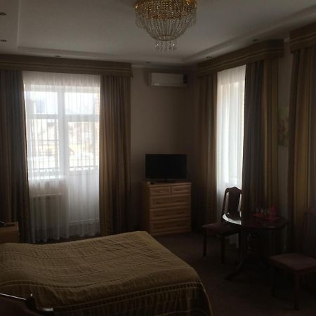 Altyn Adam Hotel 巴甫洛达尔 外观 照片